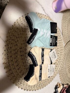 4pack PINK Victoria's Secret Low-Cut No-Show Sock Pack - Light Blue & Cream